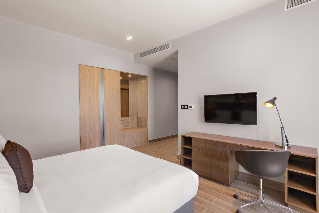 BARCELO HOTEL & RESIDENCES (EX. BARCELO RAMADA CITY CENTER) — фото 18