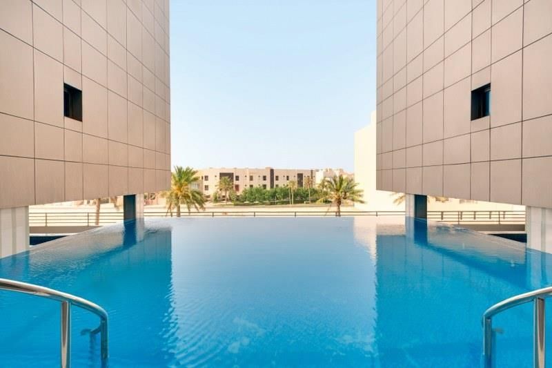 RAMADA HOTEL AND SUITES AMWAJ ISLANDS — фото 9
