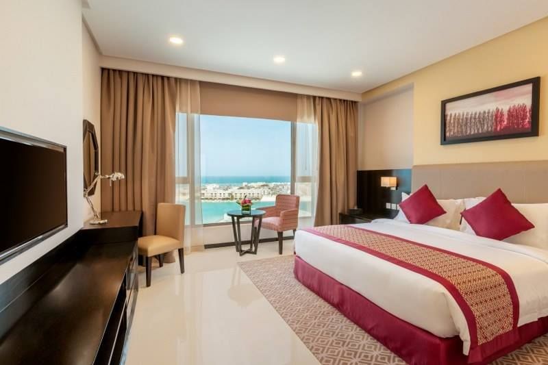 RAMADA HOTEL AND SUITES AMWAJ ISLANDS — фото 10