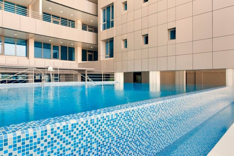 RAMADA HOTEL AND SUITES AMWAJ ISLANDS — фото 11