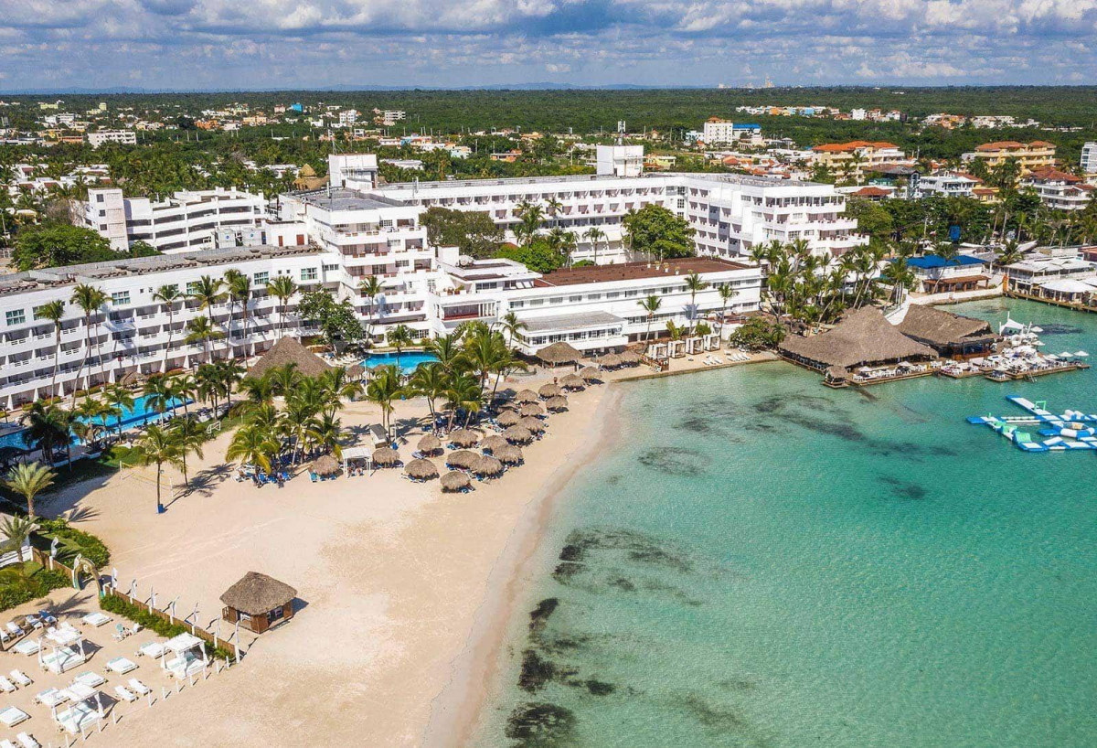 BE LIVE EXPERIENCE HAMACA BEACH