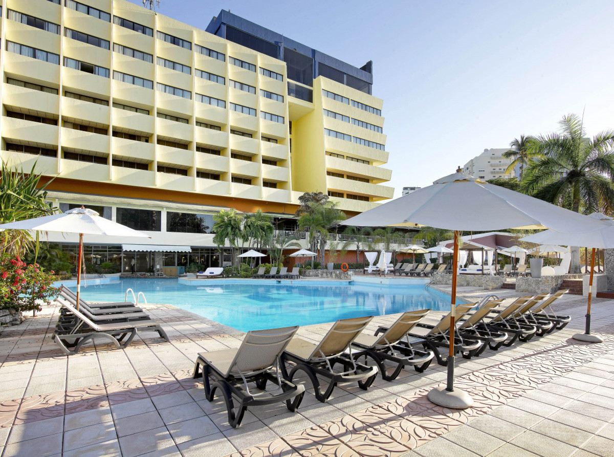 DOMINICAN FIESTA HOTEL & CASINO