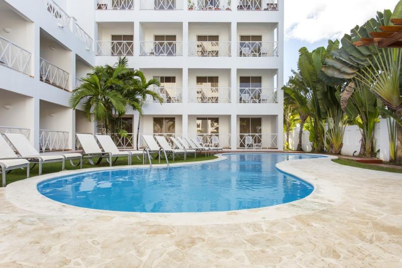 APARTAMENTOS PUNTA CANA BY BE LIVE