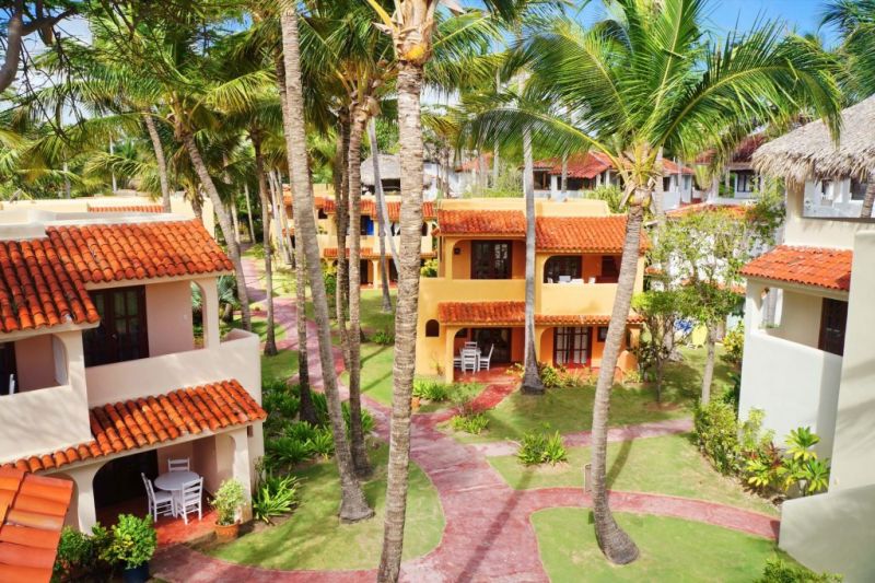BEACH BUNGALOWS LOS CORALES CLUB & SPA