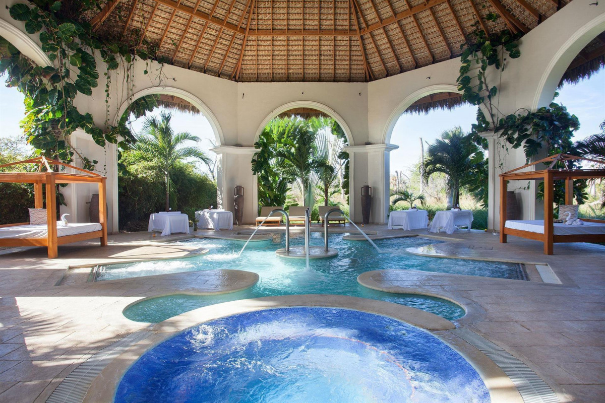 MAJESTIC ELEGANCE PUNTA CANA — фото 15