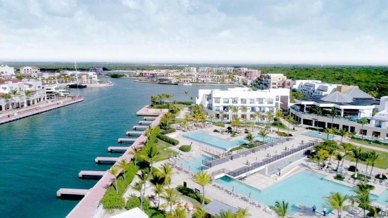 TRS CAP CANA