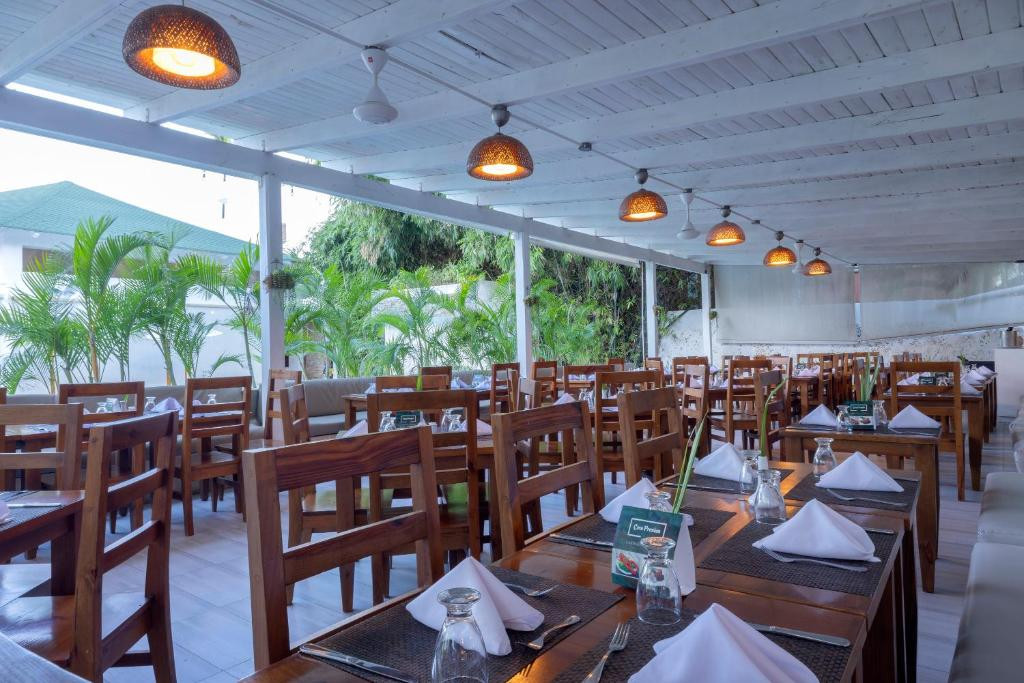 WHALA! BAVARO (EX. ALISIOS BAVARO BEACH) — фото 12