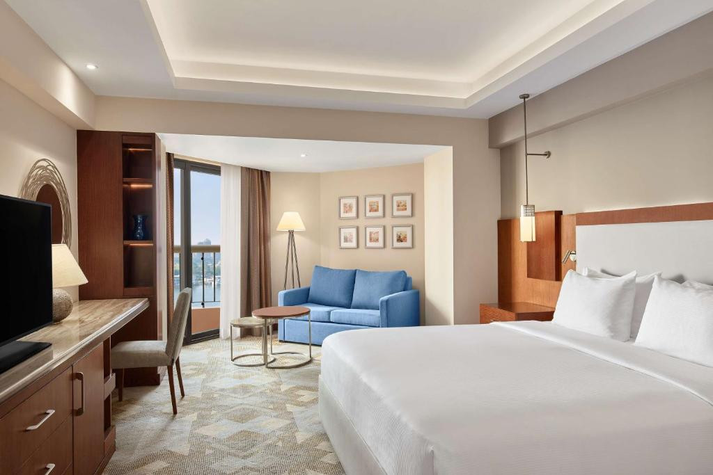 RAMSES HILTON
