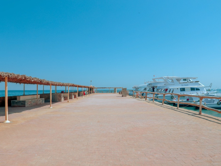 ALADDIN BEACH RESORT — фото 10
