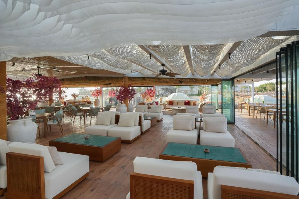 DESERT ROSE RESORT — фото 17