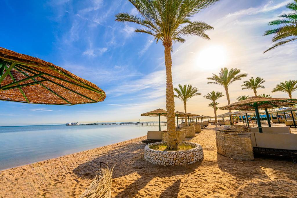 GOLDEN BEACH RESORT (EX. MOVIE GATE) — фото 3