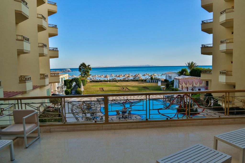 MAGIC BEACH HOTEL — фото 6