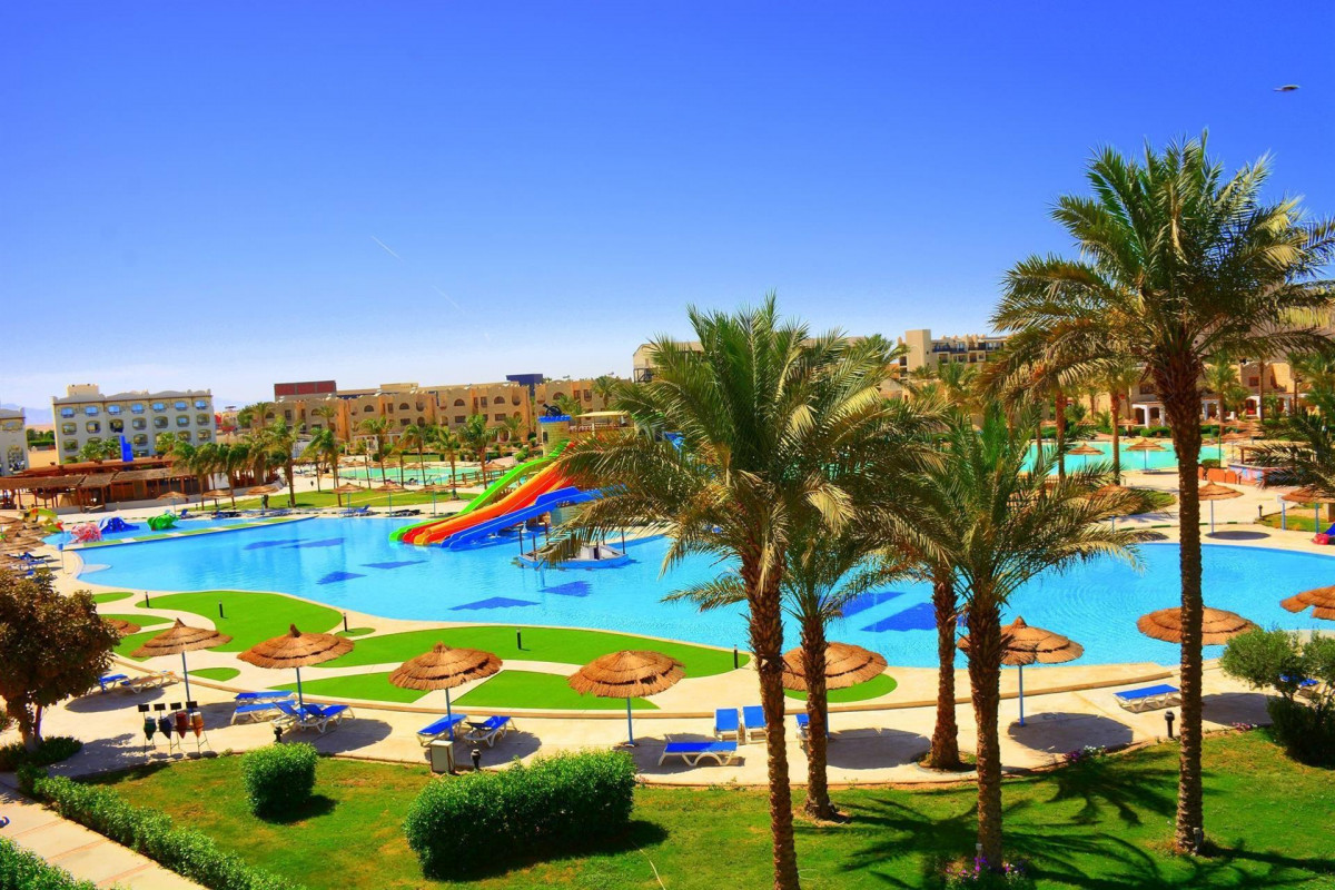 ROYAL LAGOONS RESORT & AQUA PARK — фото 2