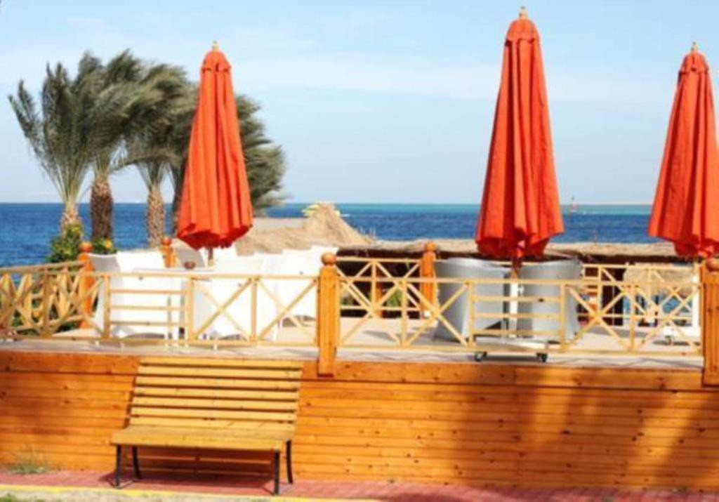 SUN & SEA HOTEL — фото 11
