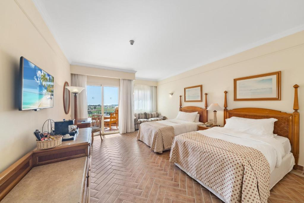 THE CASCADES GOLF RESORT, SPA & THALASSO