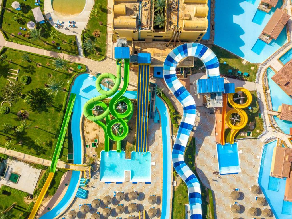 TITANIC BEACH SPA & AQUA PARK — фото 2