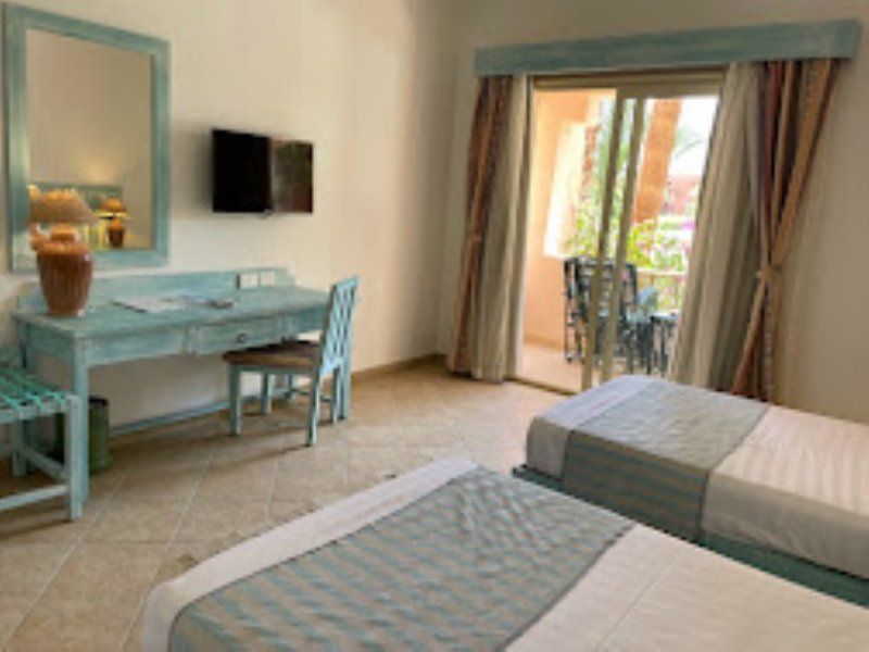 BLUE LAGOON BEACH RESORT — фото 8