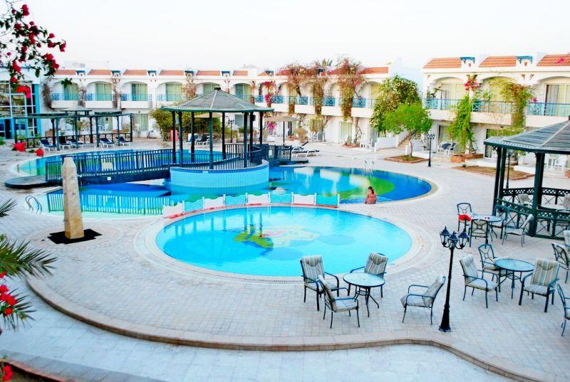 AL BOSTAN