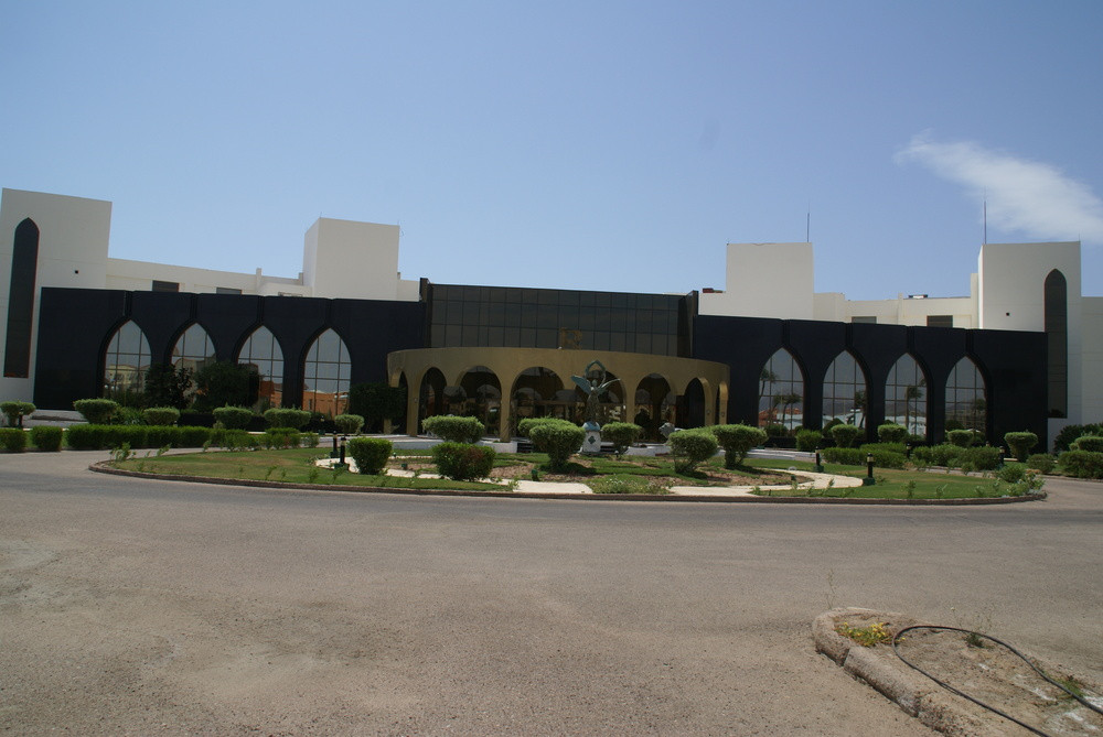 AMARINA MOON RESORT & AQUA PARK (EX. RAOUF HOTELS INTERNATIONAL MOON) — фото 2