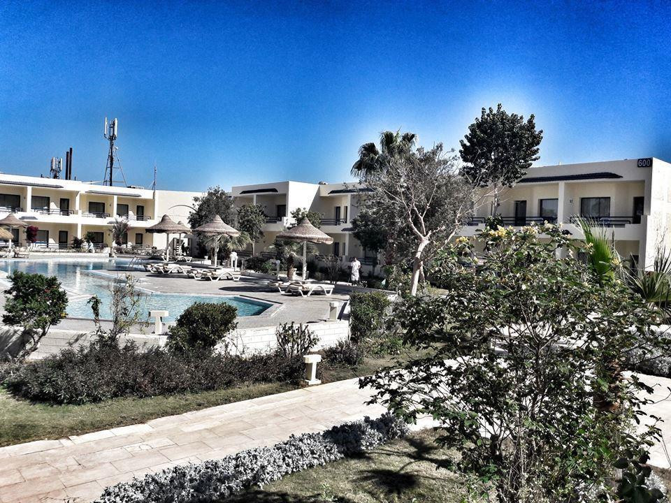 CATARACT RESORT
