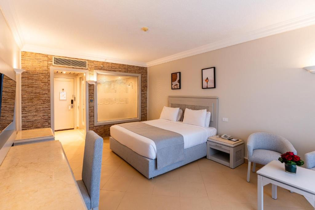 EDGE ROTANA SEA BEACH AQUA PARK (EX. SEA BEACH AQUA PARK RESORT) — фото 9