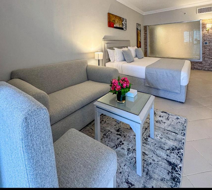 EDGE ROTANA SEA BEACH AQUA PARK (EX. SEA BEACH AQUA PARK RESORT) — фото 11