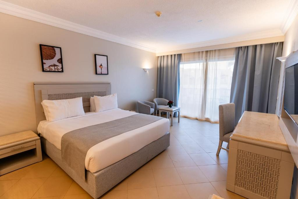 EDGE ROTANA SEA BEACH AQUA PARK (EX. SEA BEACH AQUA PARK RESORT) — фото 13