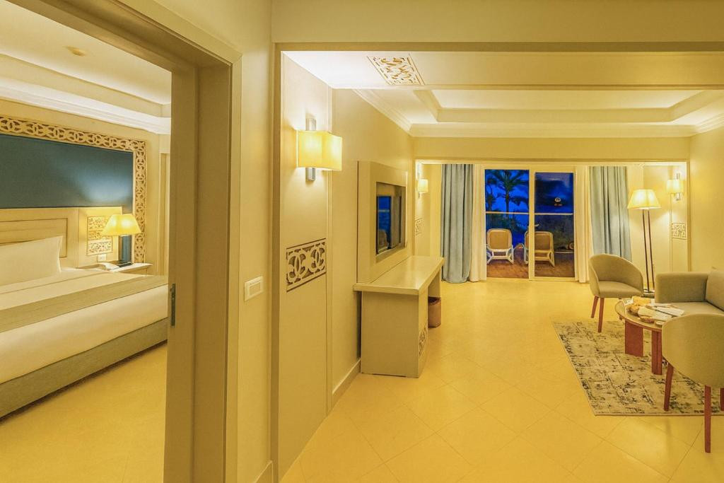 EDGE ROTANA SEA BEACH AQUA PARK (EX. SEA BEACH AQUA PARK RESORT) — фото 14