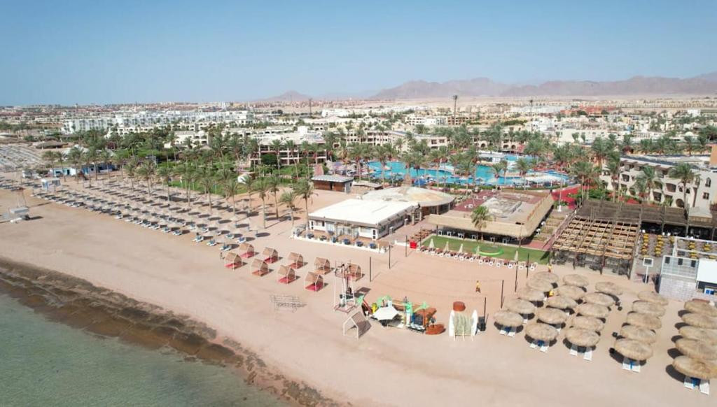 EDGE ROTANA SEA BEACH AQUA PARK (EX. SEA BEACH AQUA PARK RESORT) — фото 15