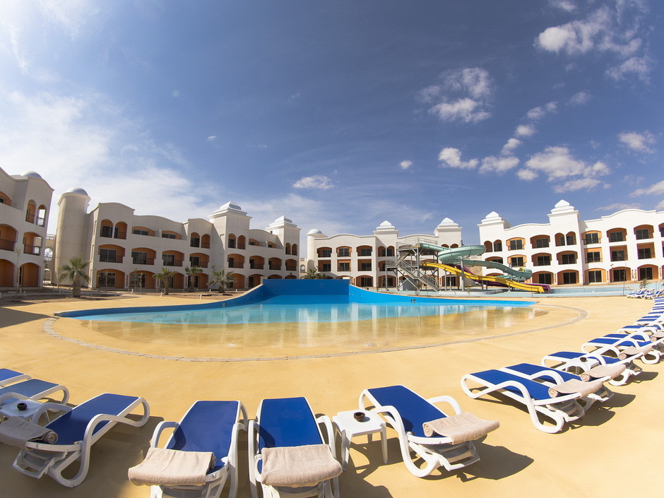 FUN & SUN ACTIVE NAAMA WAVES