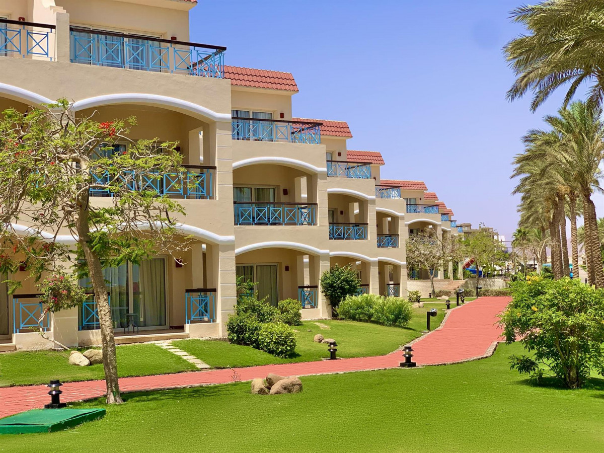 IVY CYRENE ISLAND HOTEL