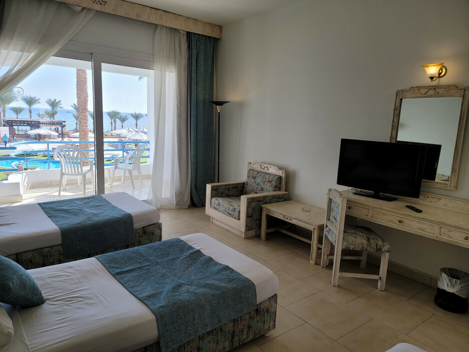 QUEEN SHARM RESORT BEACH — фото 13