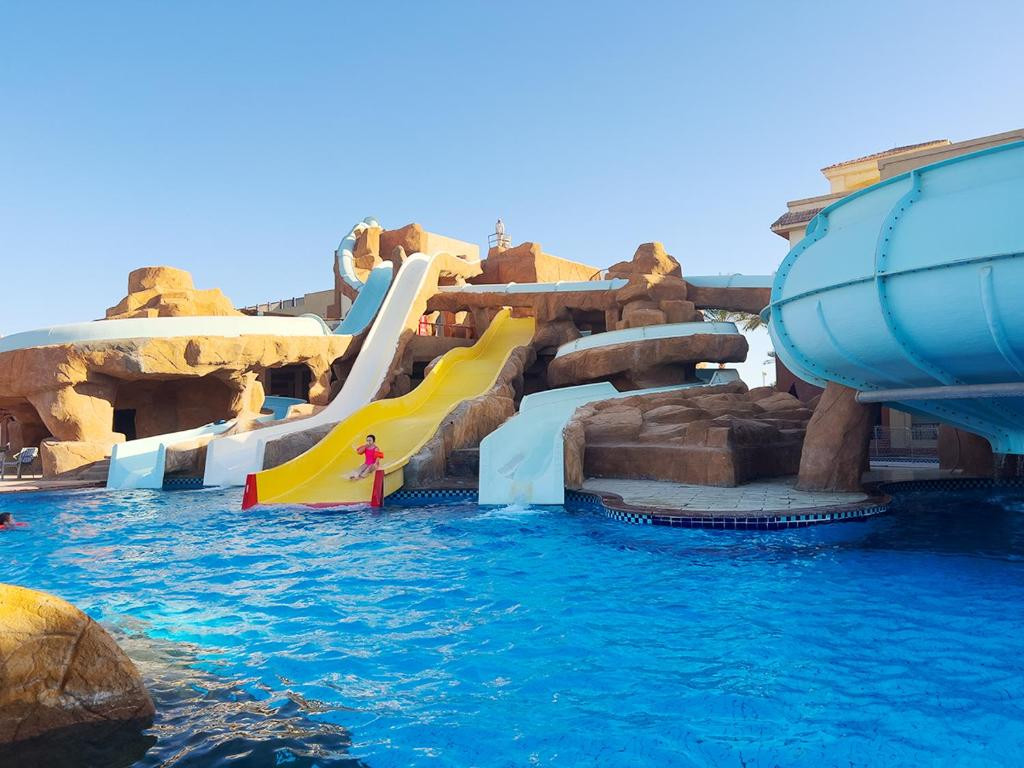 REGENCY PLAZA AQUA PARK & SPA — фото 18