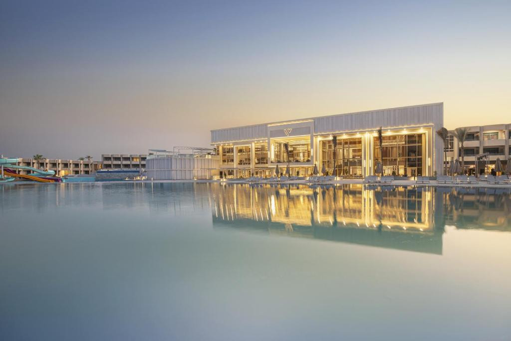 V HOTEL SHARM EL SHEIKH (EX. PYRAMISA BEACH RESORT SHARM EL SHEIKH)