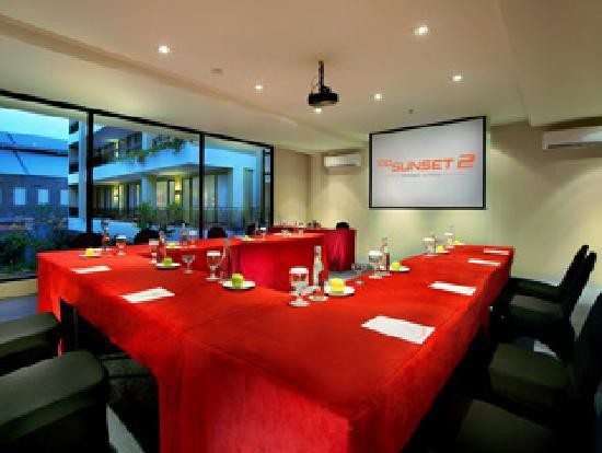 100 SUNSET 2 HOTEL — фото 9
