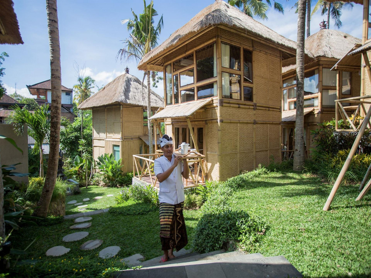 BIYUKUKUNG SUITES & SPA BAMBOO HOUSE — фото 12