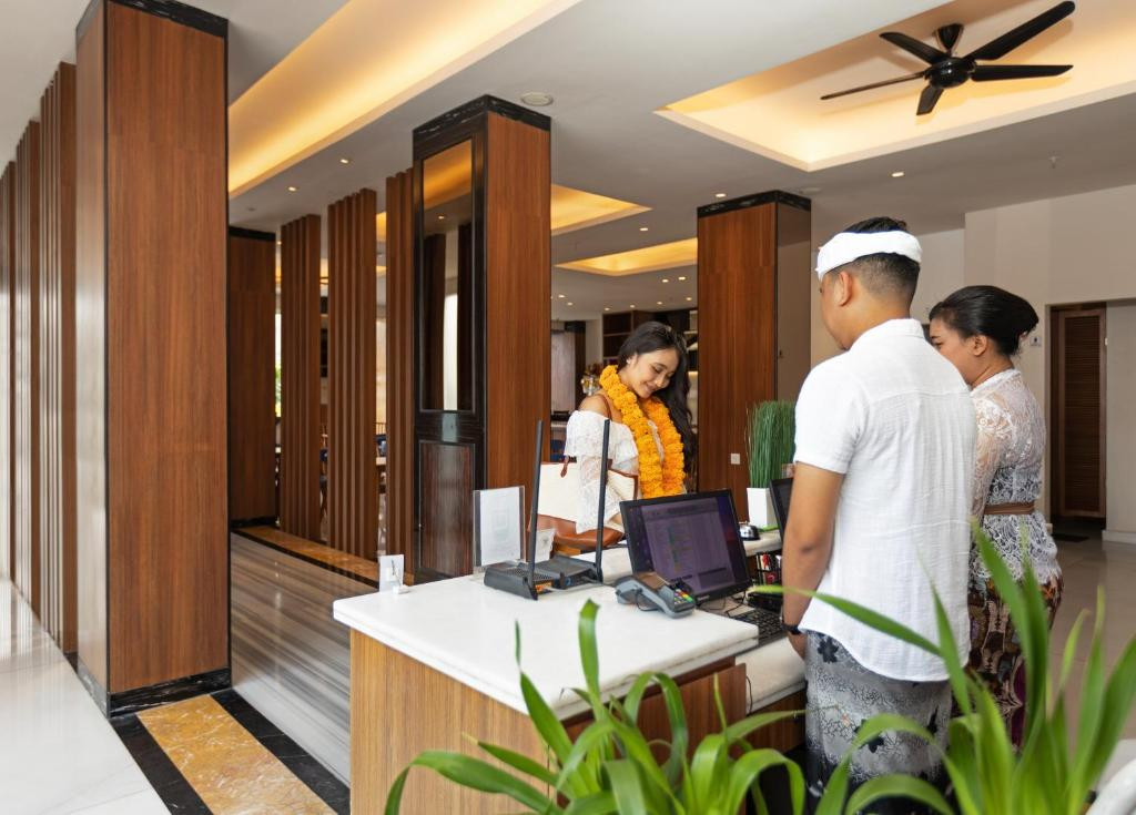 BOSS LEGIAN HOTEL — фото 13