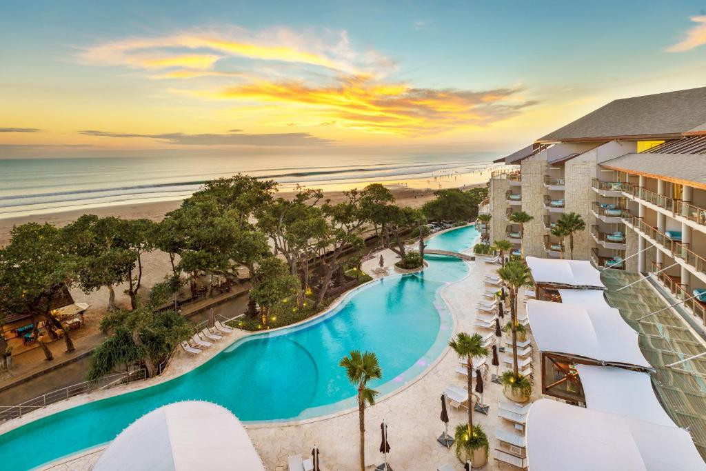DOUBLE SIX SEMINYAK