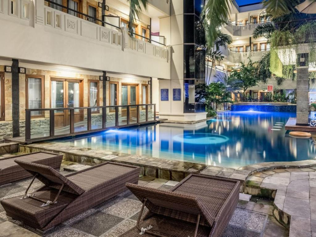 FAMOUS HOTEL KUTA (EX. PERMATA) — фото 2