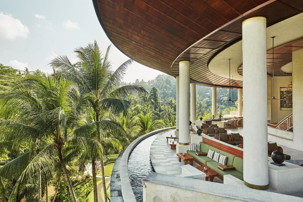 FOUR SEASONS RESORT SAYAN