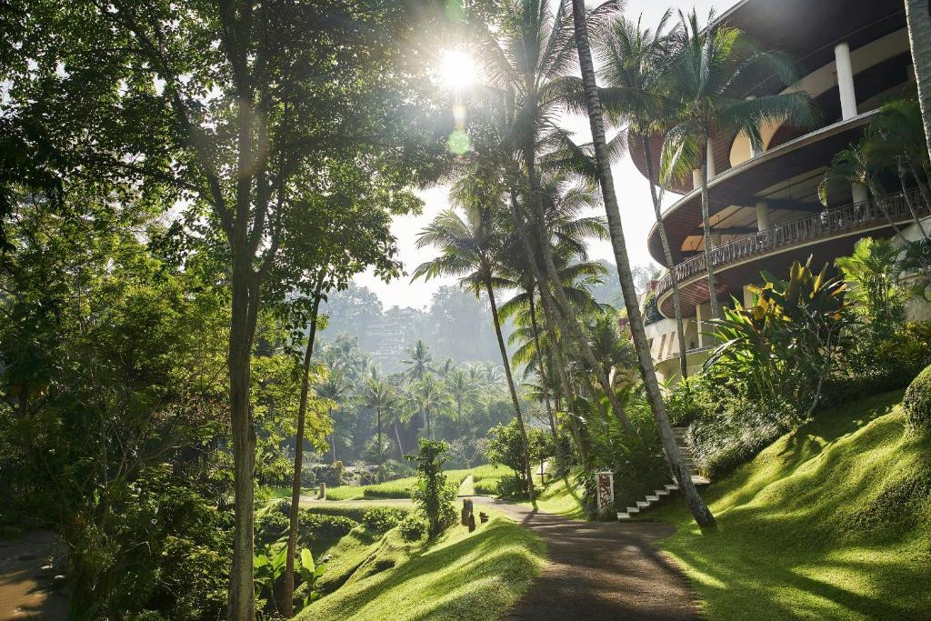 FOUR SEASONS RESORT SAYAN — фото 6