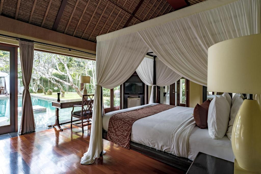 KAYUMANIS NUSA DUA PRIVATE VILLA & SPA — фото 2