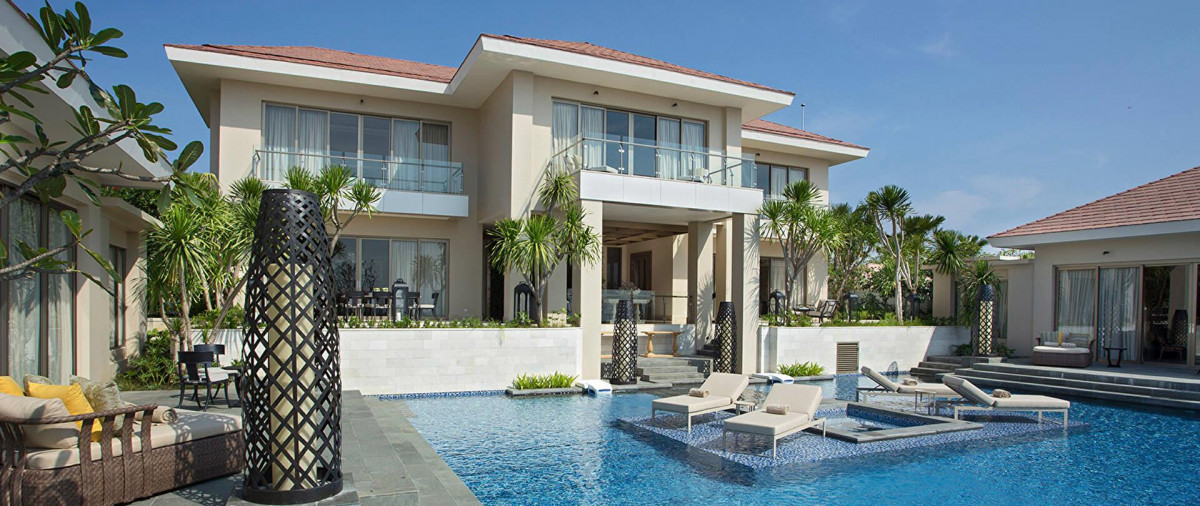 MULIA VILLAS