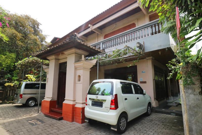 MUSTIKA INN