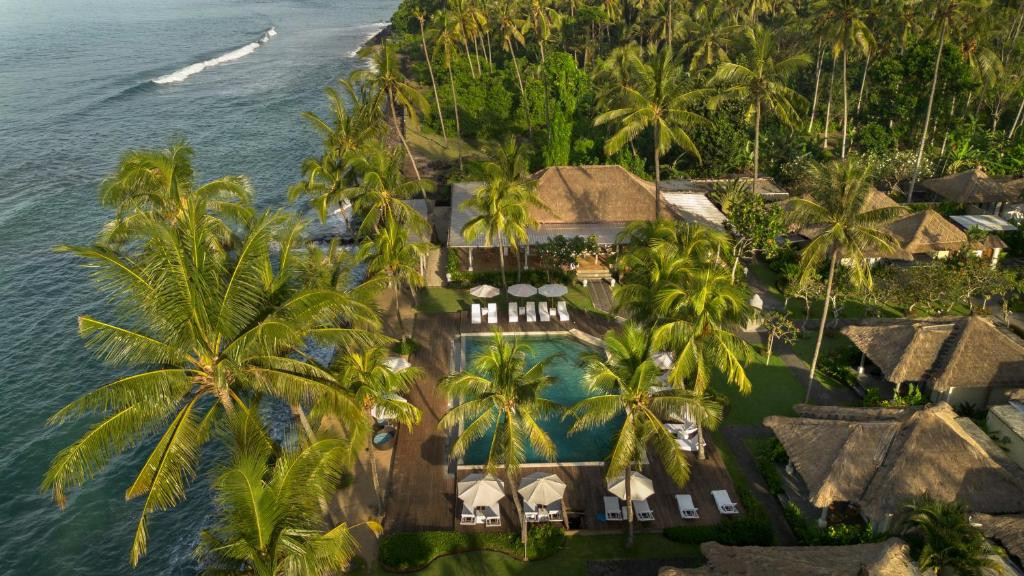 NIRWANA BEACH AND RESORT CANDIDASA