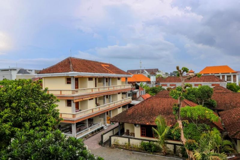 OYO 1654 MAHA BHARATA KUTA INN — фото 10