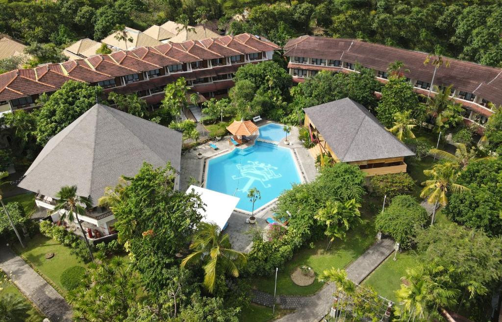 PALM BEACH HOTEL