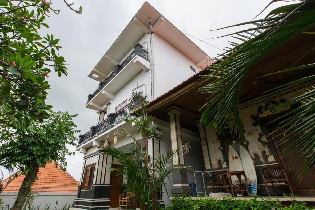 PANDE HOMESTAY