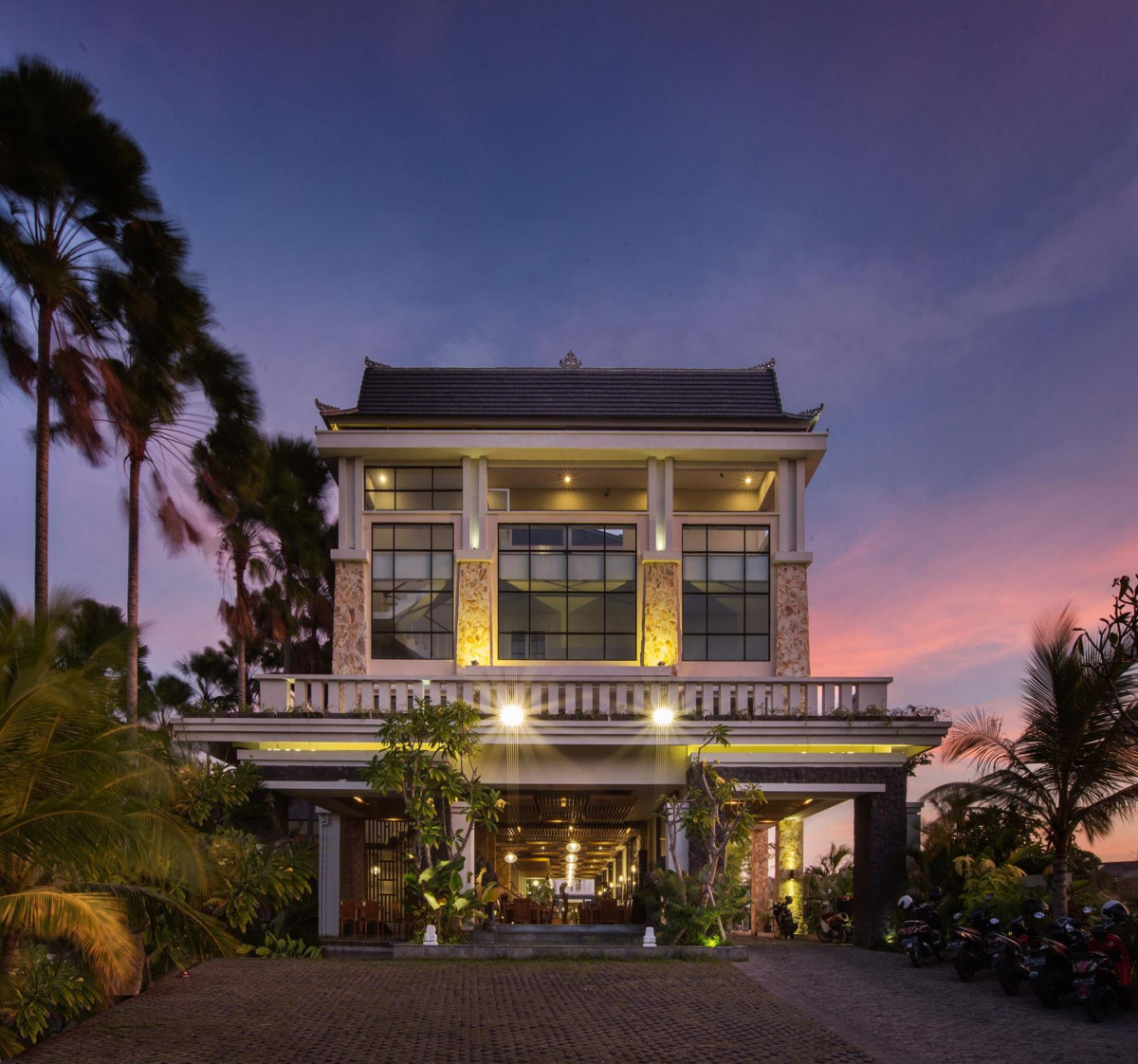 PARAGON HOTEL SEMINYAK — фото 2