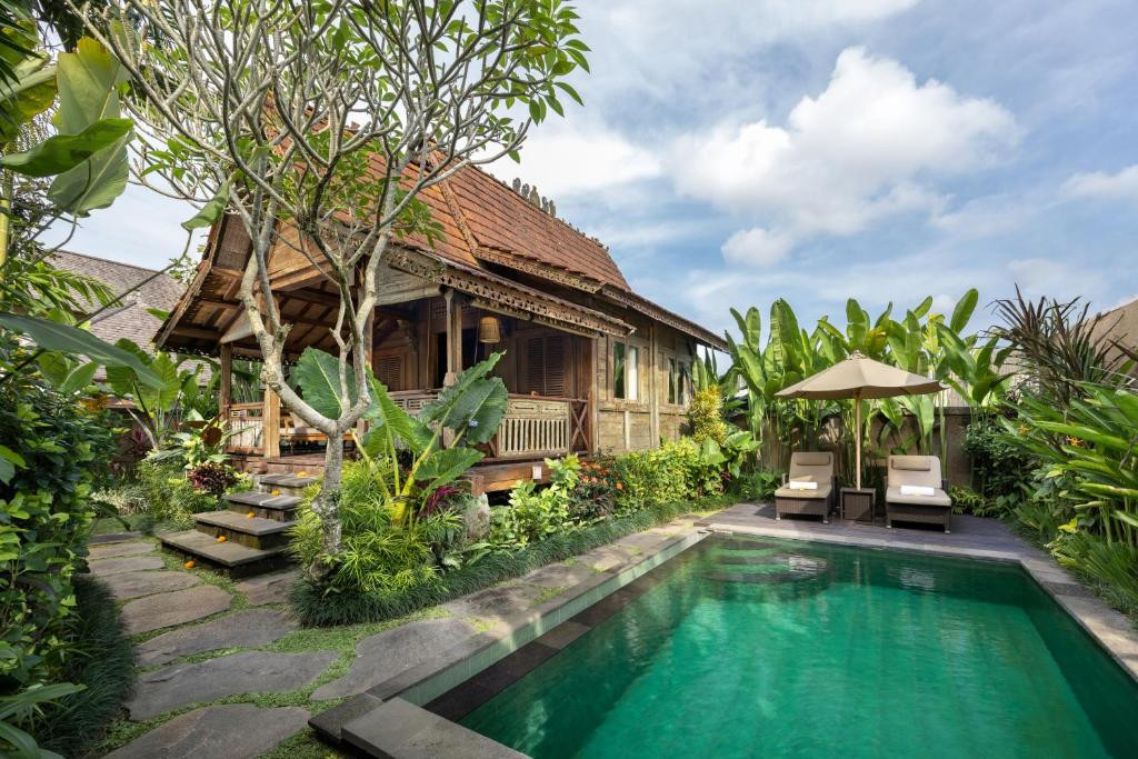 PRAMANA WATU KURUNG RESORT